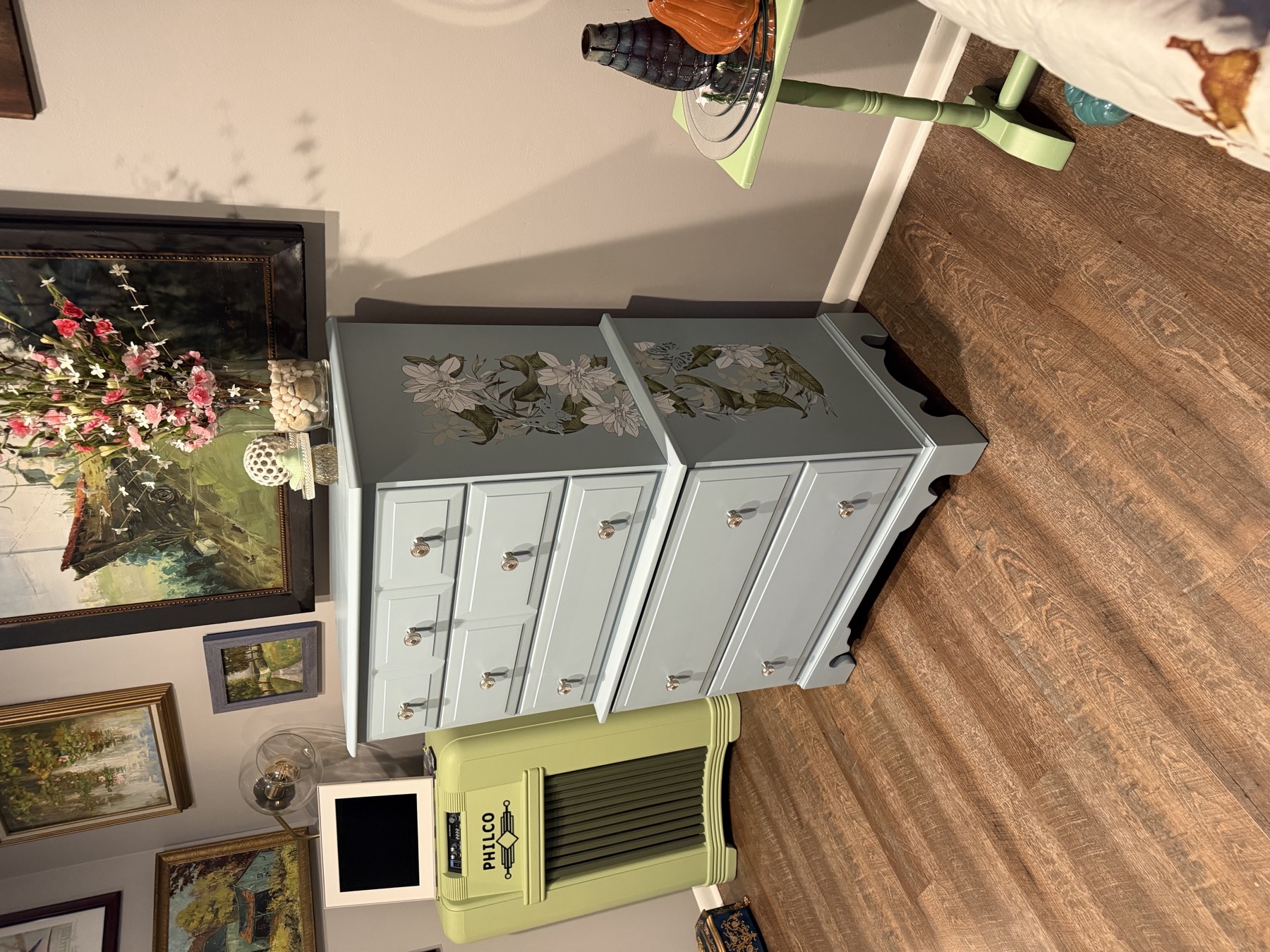 Butterfly Dresser photo 3